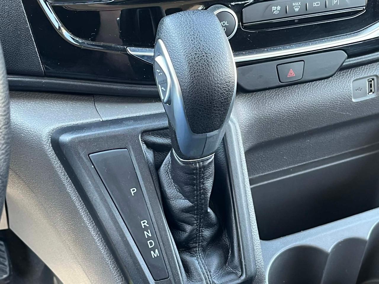 Ford Transit 350 Wagon Low Roof XL w/Sliding Pass. 148-in. WB 2023