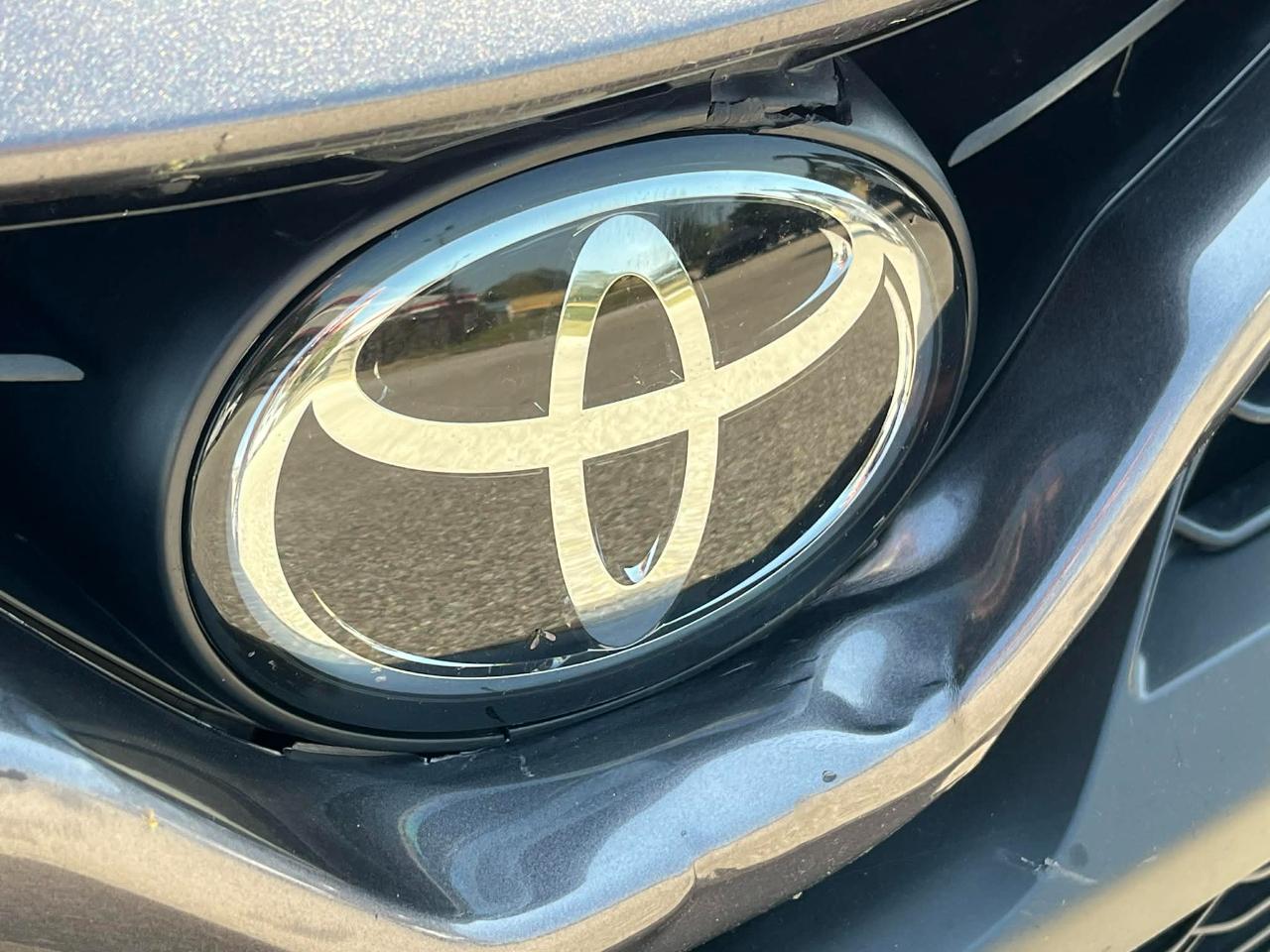 Toyota Camry SE 2024