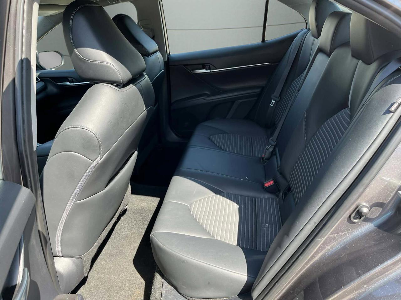 Toyota Camry SE 2024