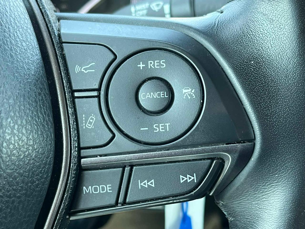 Toyota Camry SE 2024