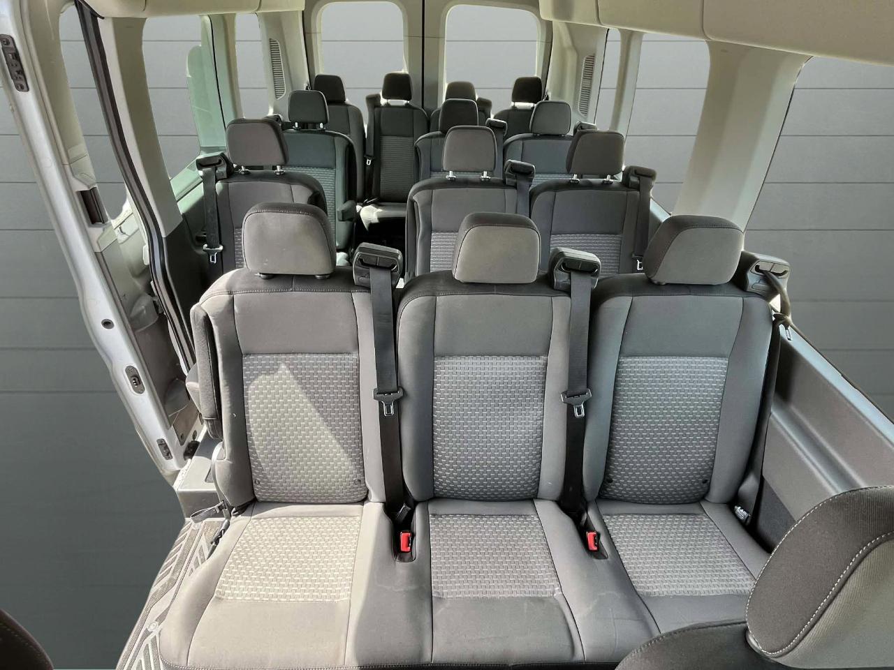 Ford Transit 350 Wagon High Roof XL w/Sliding Pass. 148-in. WB 2022