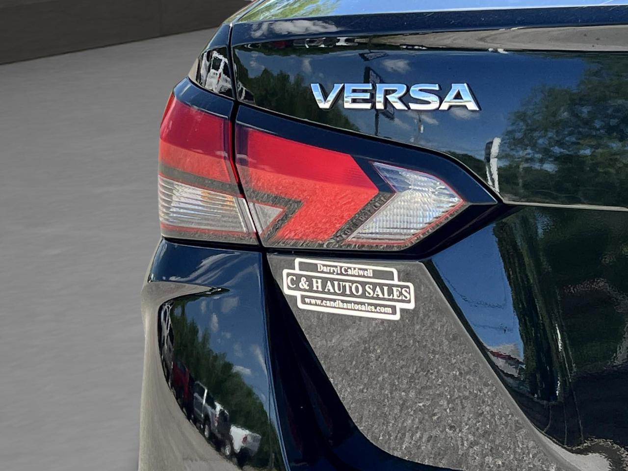 Nissan Versa SV 2024