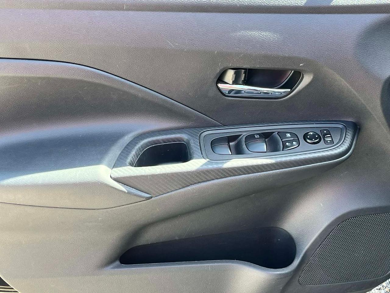 Nissan Versa SV 2024