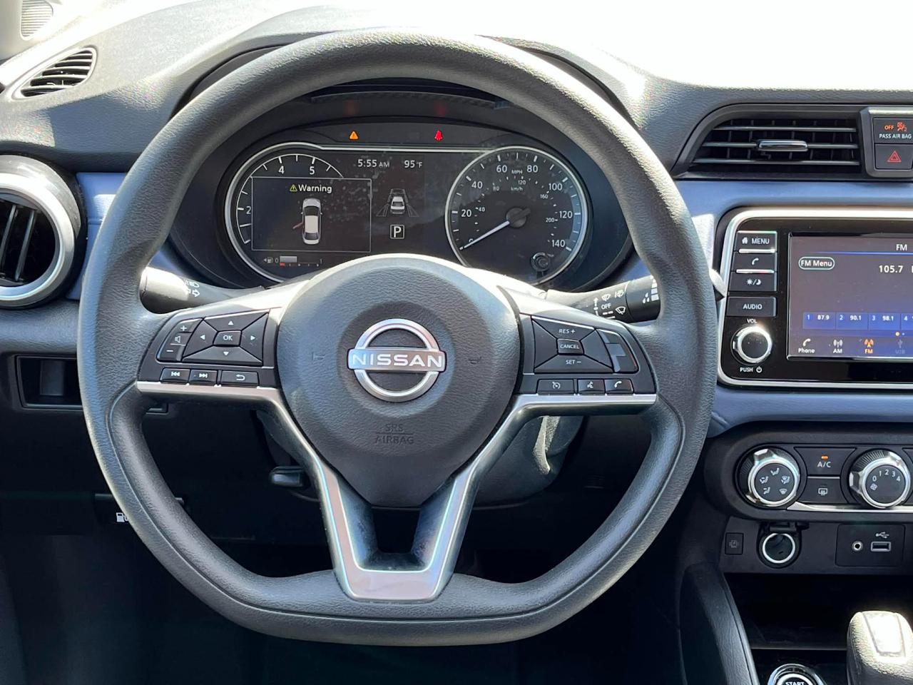 Nissan Versa SV 2024