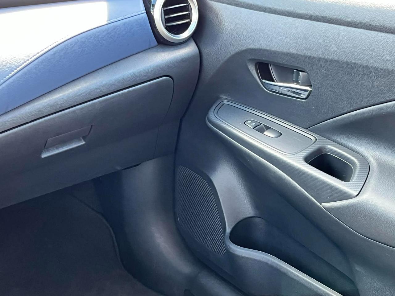 Nissan Versa SV 2024