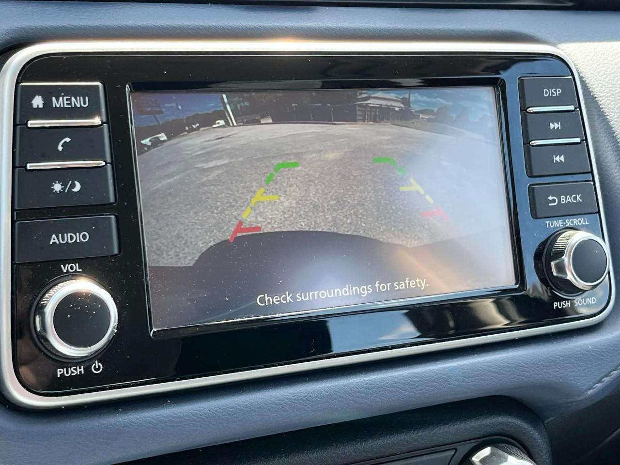 Nissan Versa SV 2024