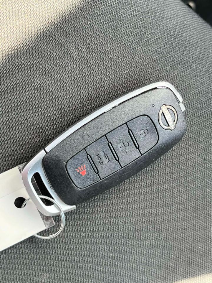 Nissan Versa SV 2024