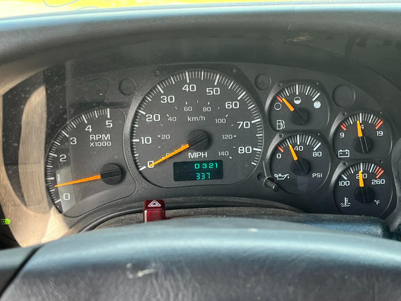 Chevrolet C5V042 Base 2004