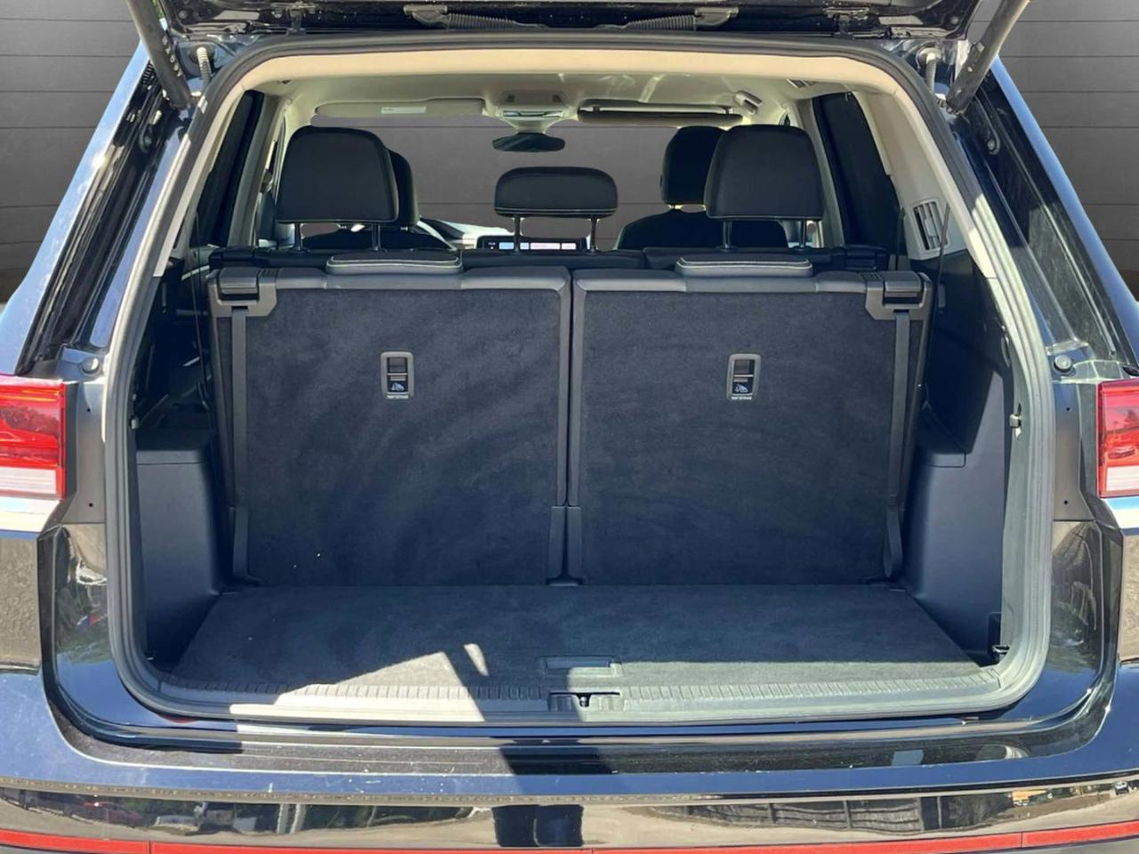 Volkswagen Atlas SE w/Technology 2025