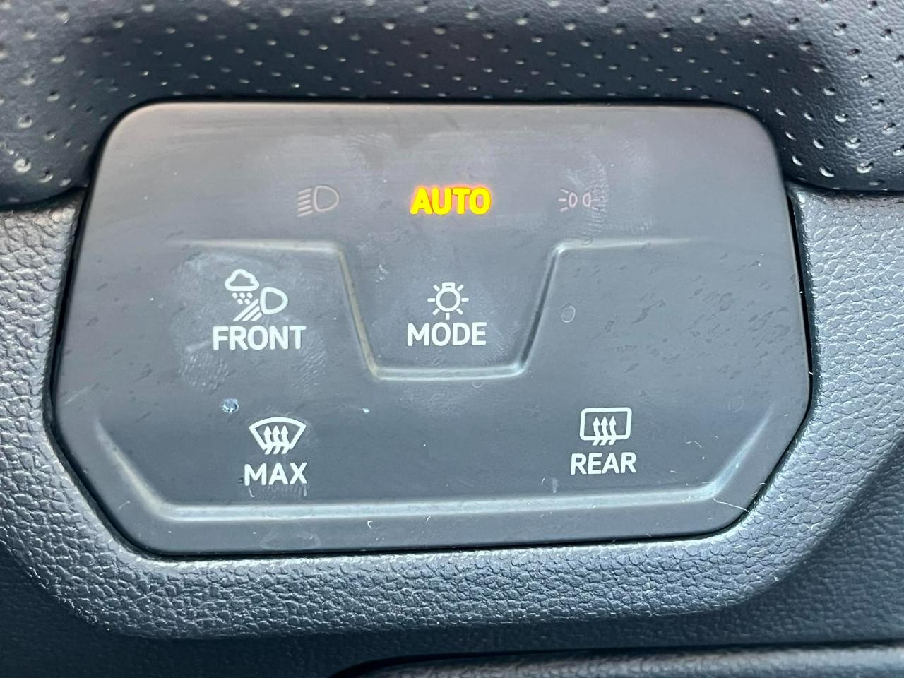 Volkswagen Atlas SE w/Technology 2025