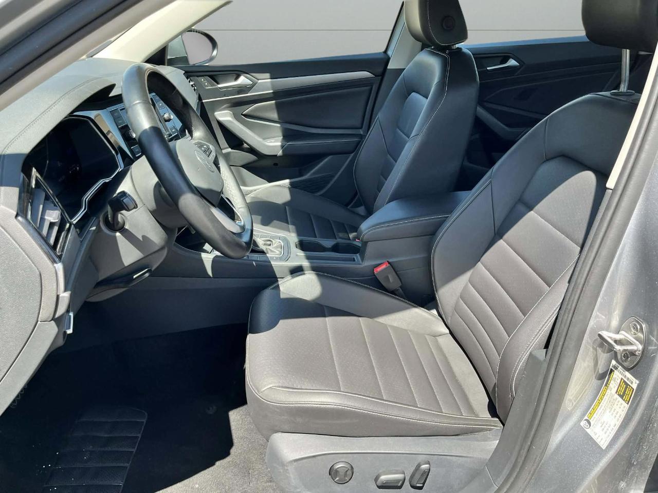 Volkswagen Jetta SE 2024