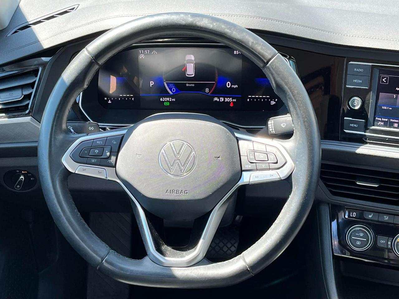 Volkswagen Jetta SE 2024