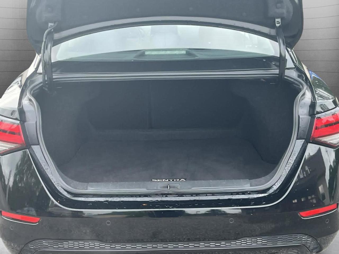 Nissan Sentra SV 2024