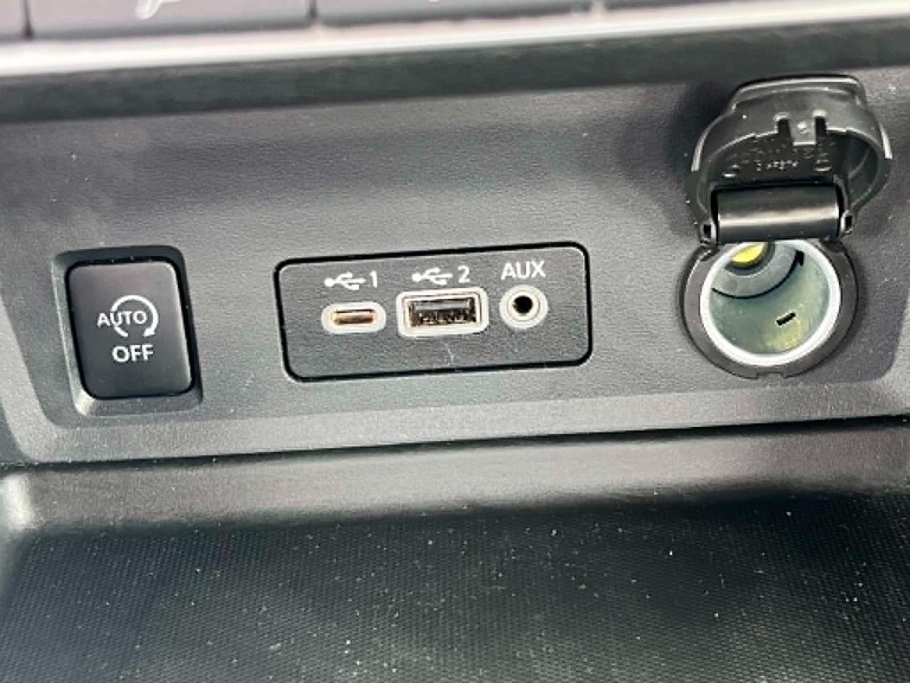 Nissan Sentra SV 2025
