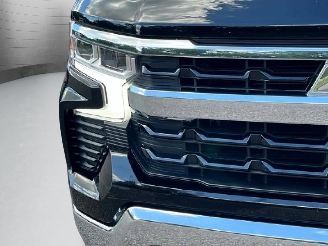 Chevrolet Silverado 1500 LT Crew Cab 2WD 2025