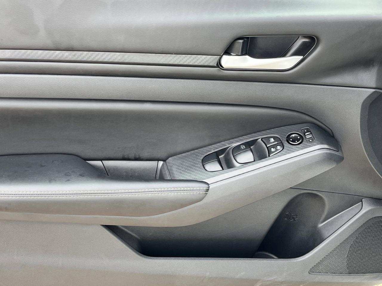Nissan Altima 2.5 SV 2025