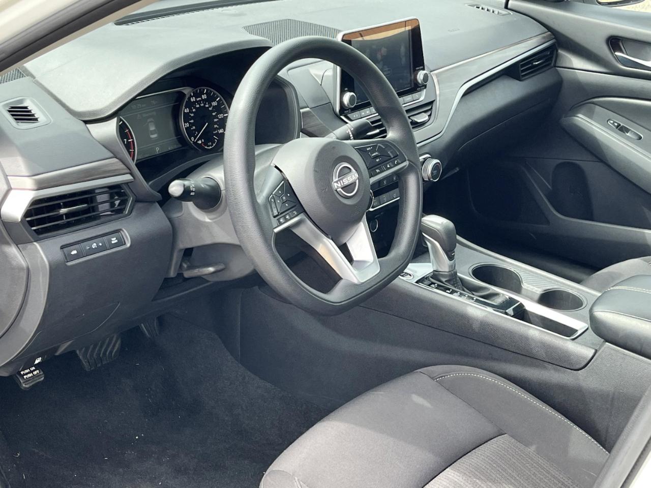 Nissan Altima 2.5 SV 2025