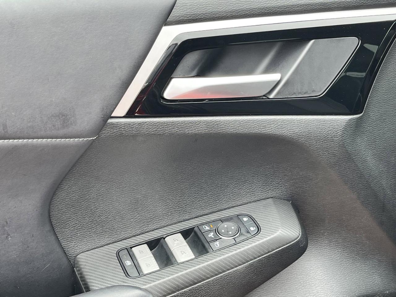 Mitsubishi Outlander SE 2WD 2025