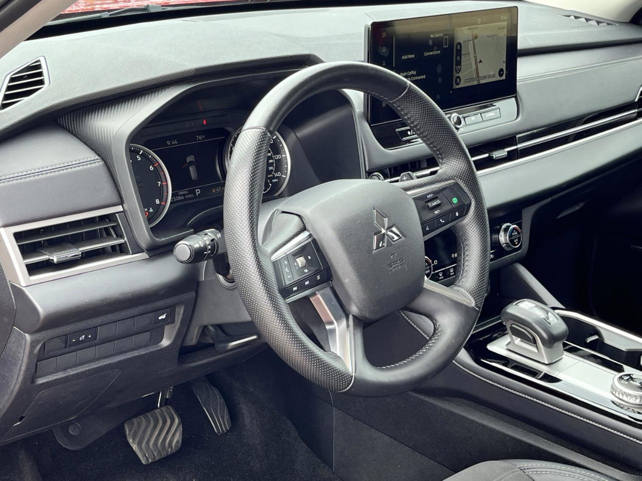 Mitsubishi Outlander SE 2WD 2025