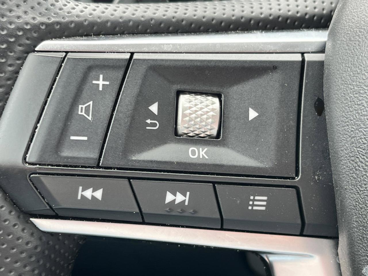 Mitsubishi Outlander SE 2WD 2025