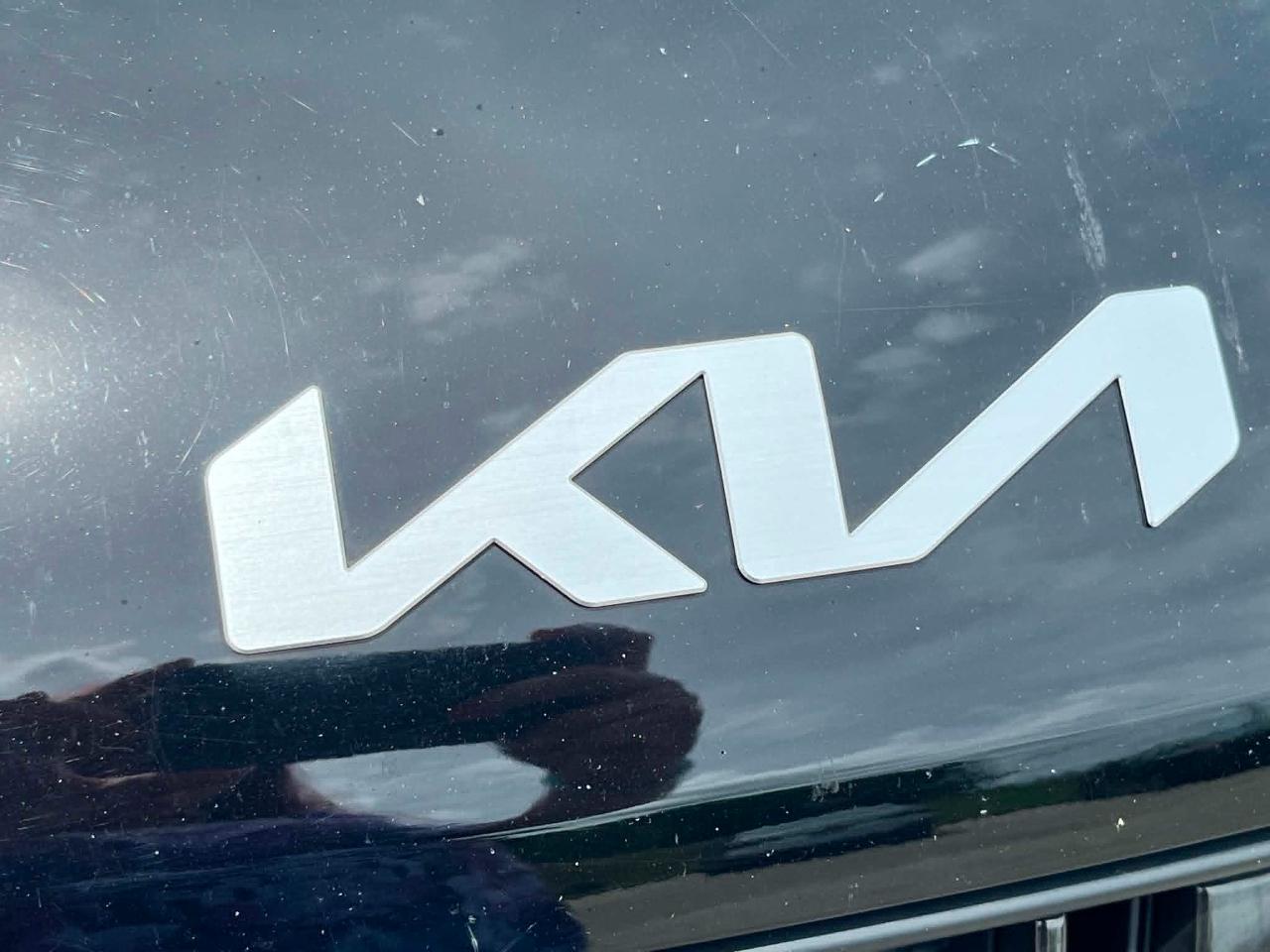 Kia Carnival LX Seat Package 2023