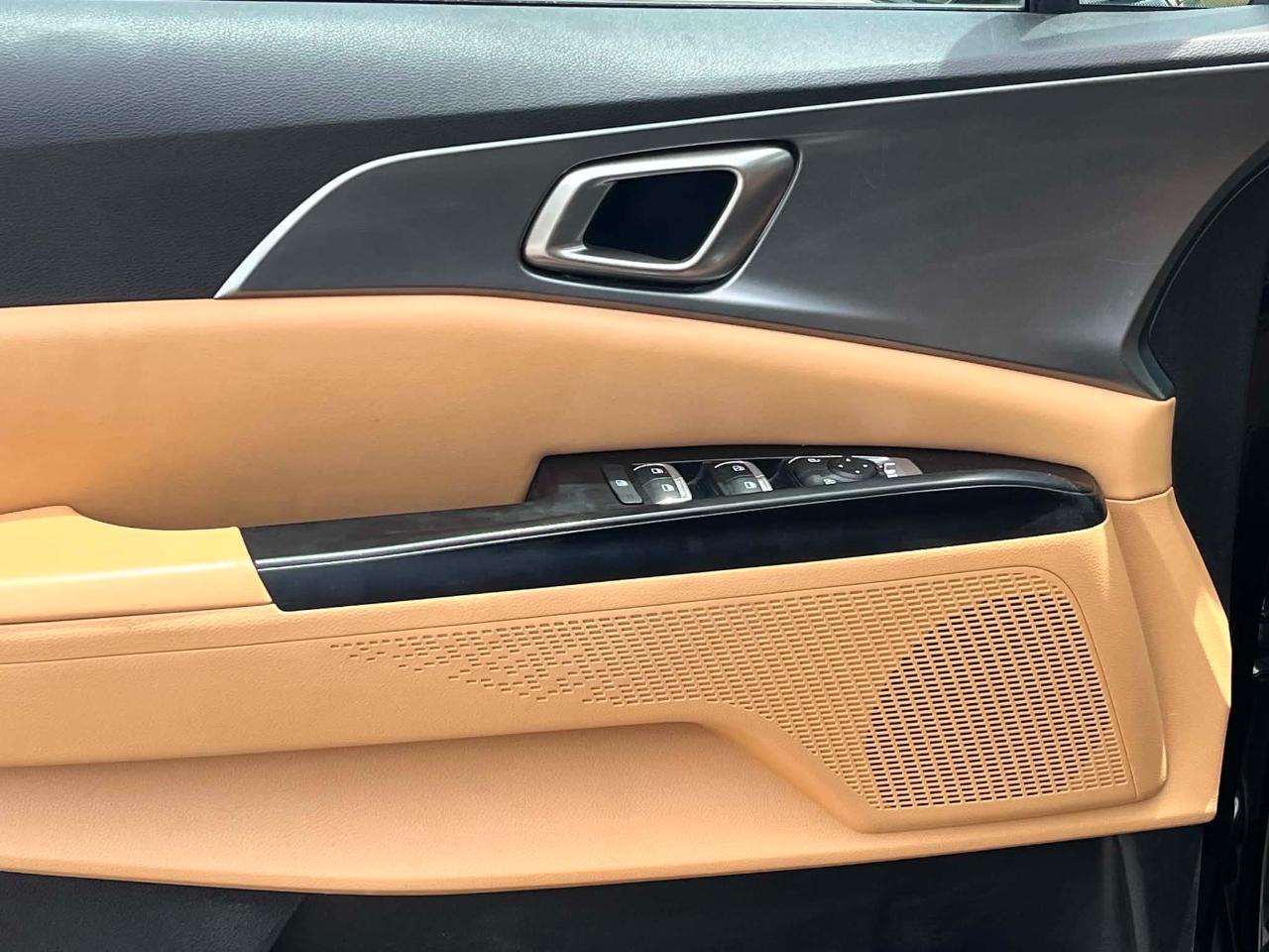 Kia Carnival LX Seat Package 2023
