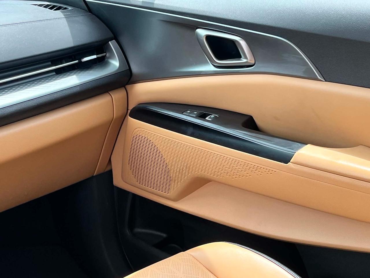 Kia Carnival LX Seat Package 2023