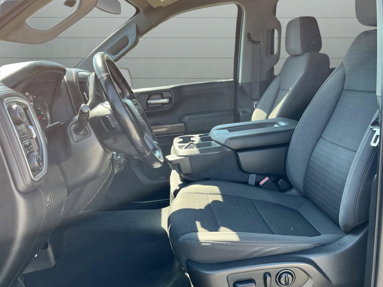 Chevrolet Silverado 1500 Limited LT Crew Cab 4WD 2022