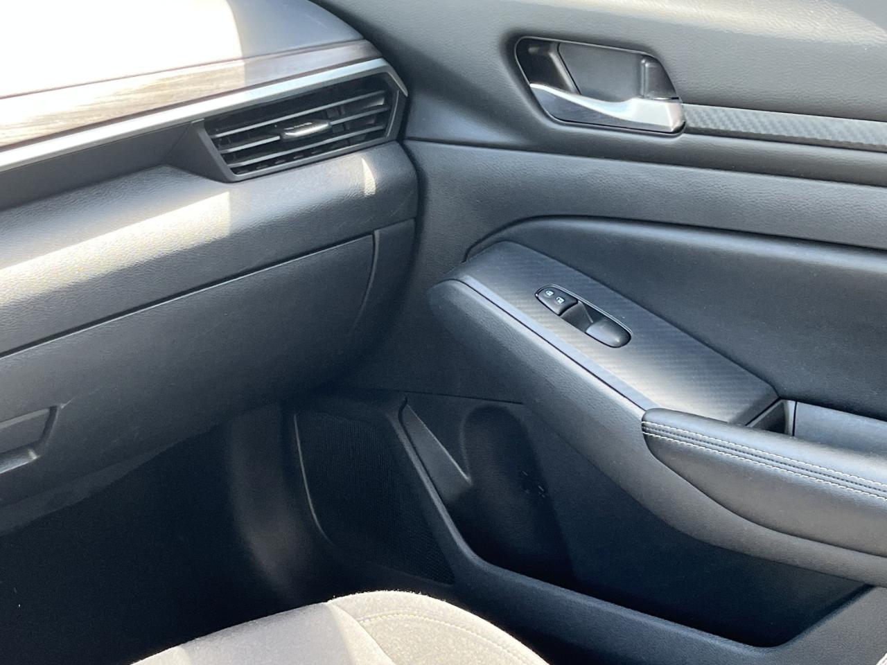 Nissan Altima 2.5 SV 2025