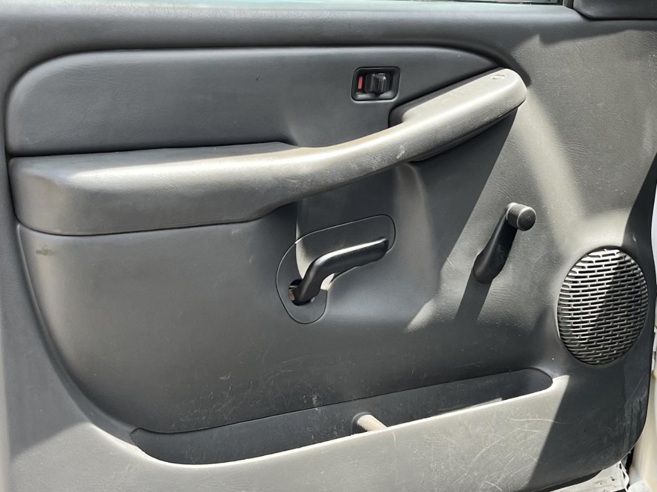 Chevrolet Silverado 3500 Regular Cab 2WD 2006
