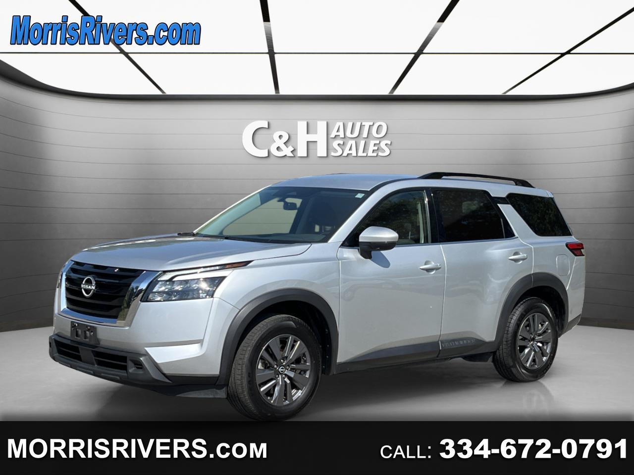 2024 Nissan Pathfinder SV