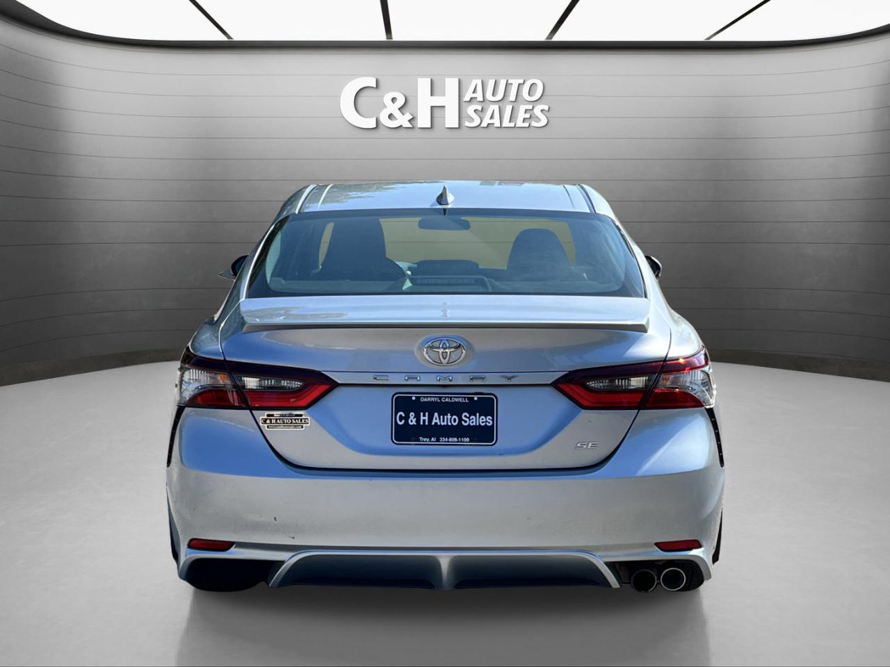 Toyota Camry SE 2024
