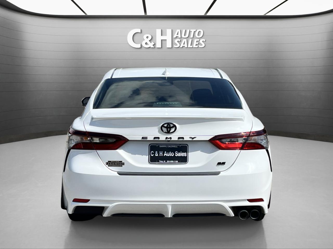 Toyota Camry SE 2024