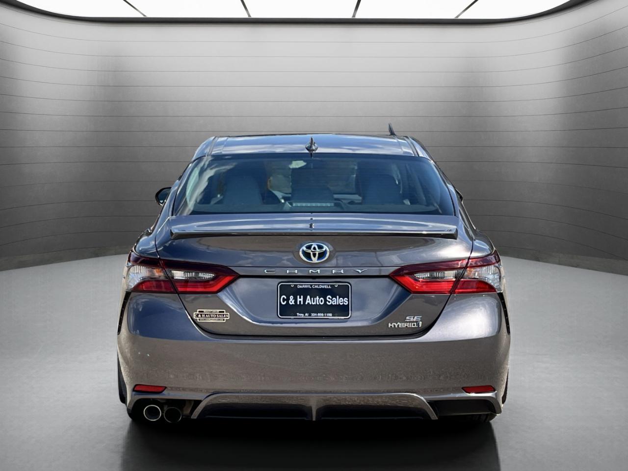 Toyota Camry Hybrid SE 2024