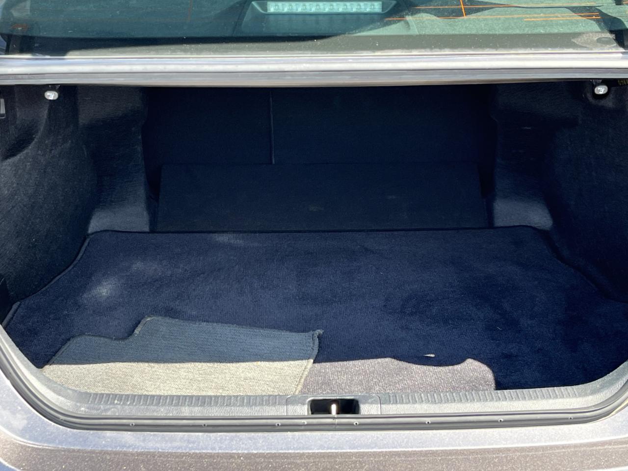 Toyota Camry Hybrid SE 2024