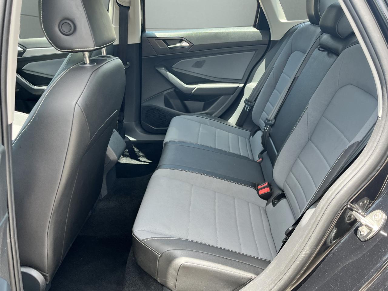 Volkswagen Jetta SE 2025