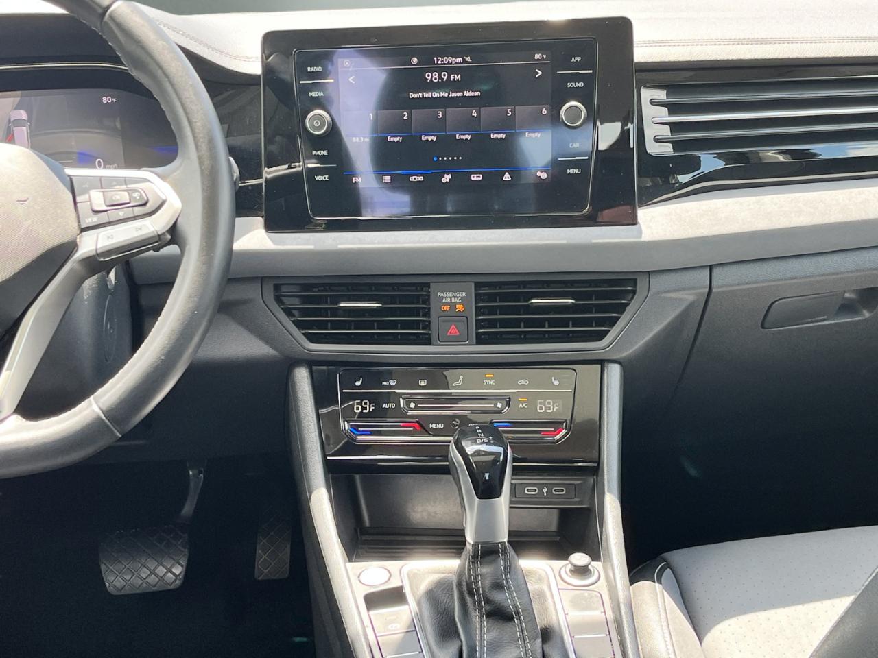 Volkswagen Jetta SE 2025