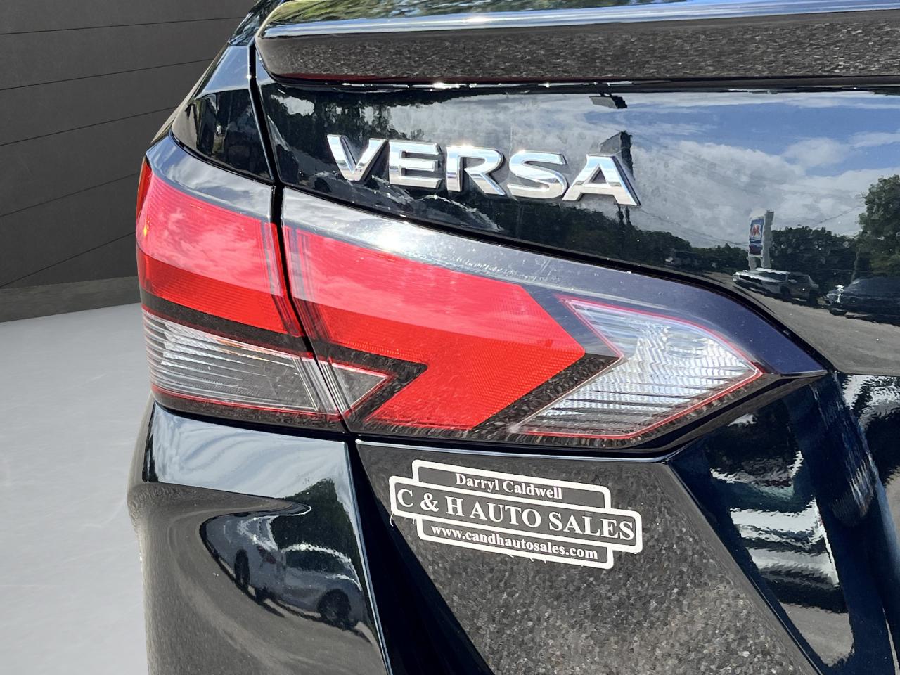 Nissan Versa SR 2025