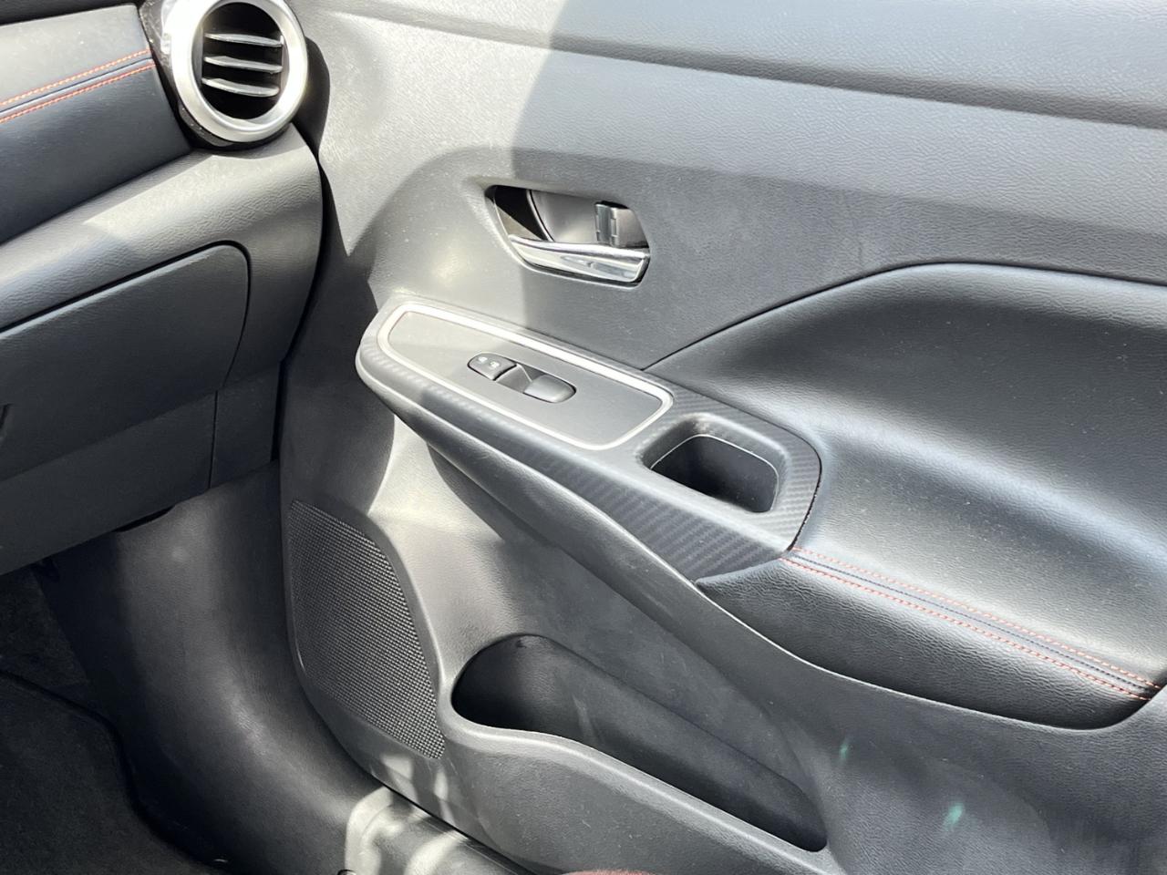 Nissan Versa SR 2025