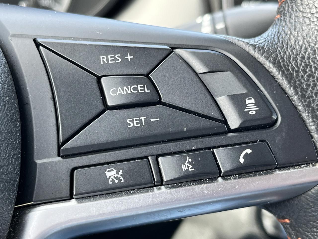 Nissan Versa SR 2025