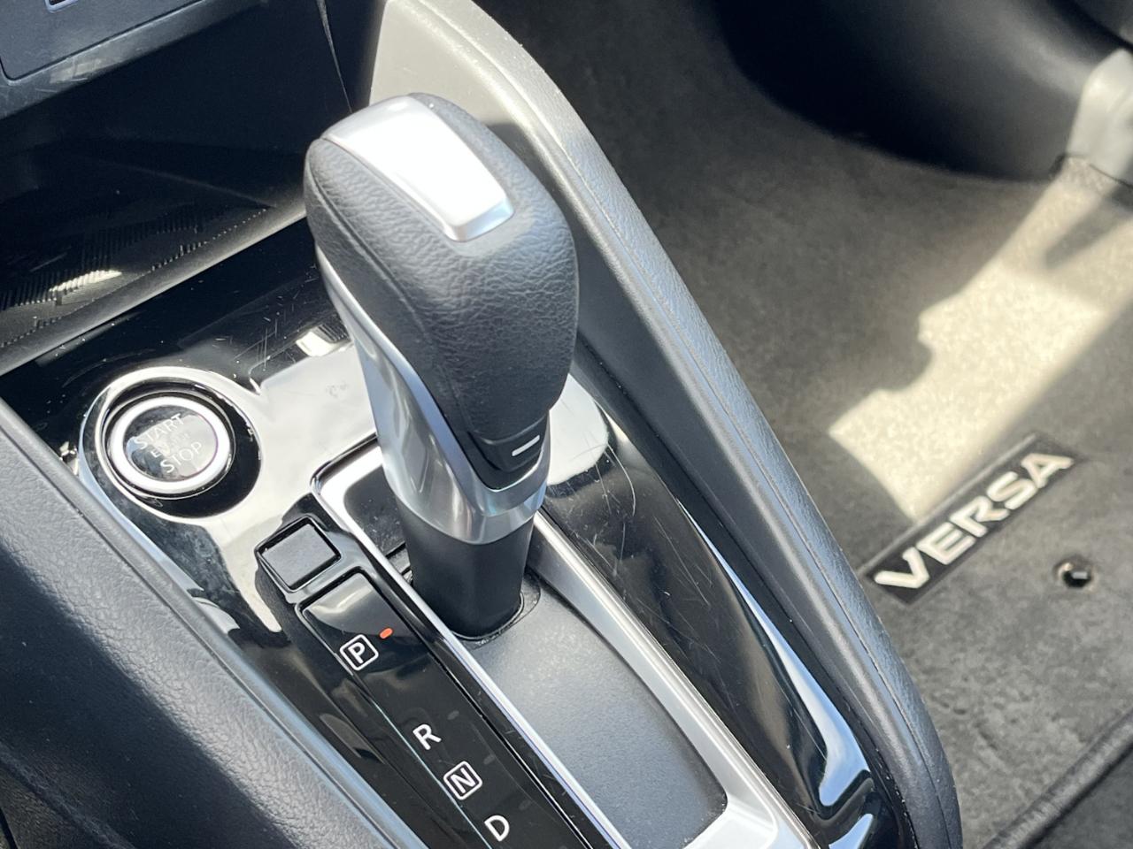 Nissan Versa SR 2025