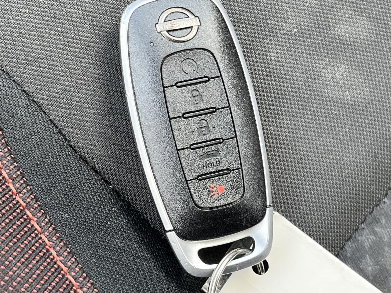 Nissan Versa SR 2025