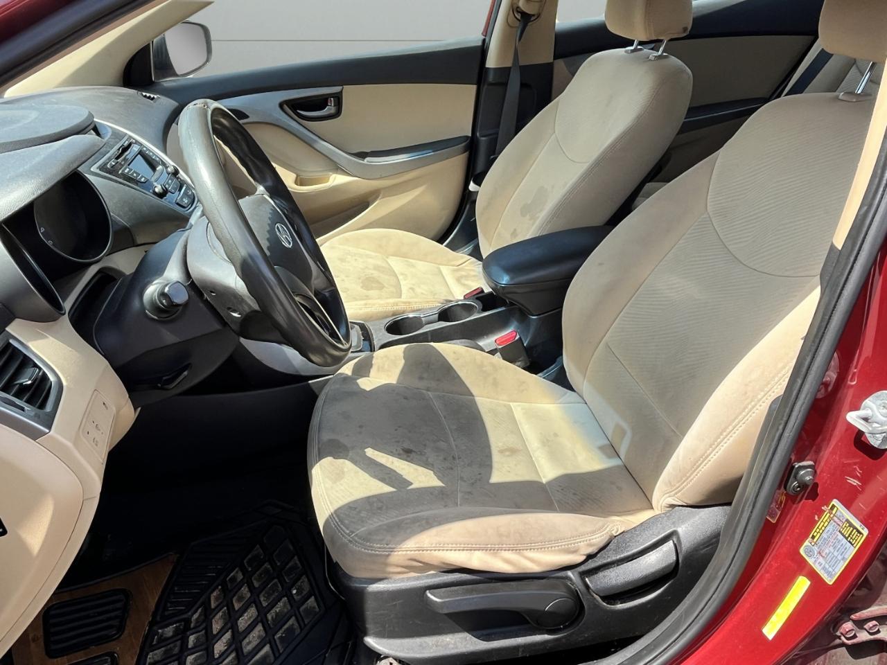 Hyundai Elantra GLS M/T 2013