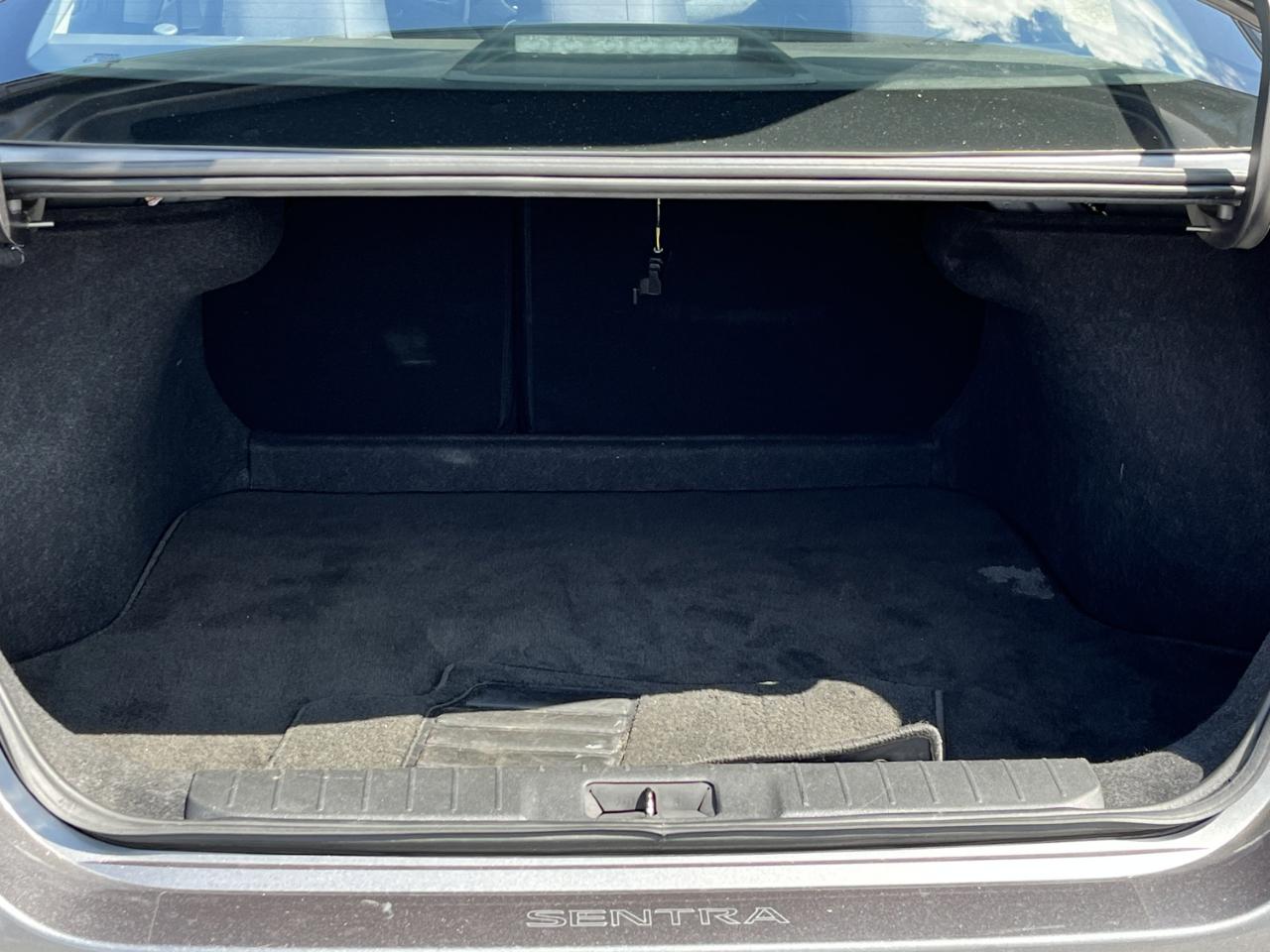 Nissan Sentra S 2024