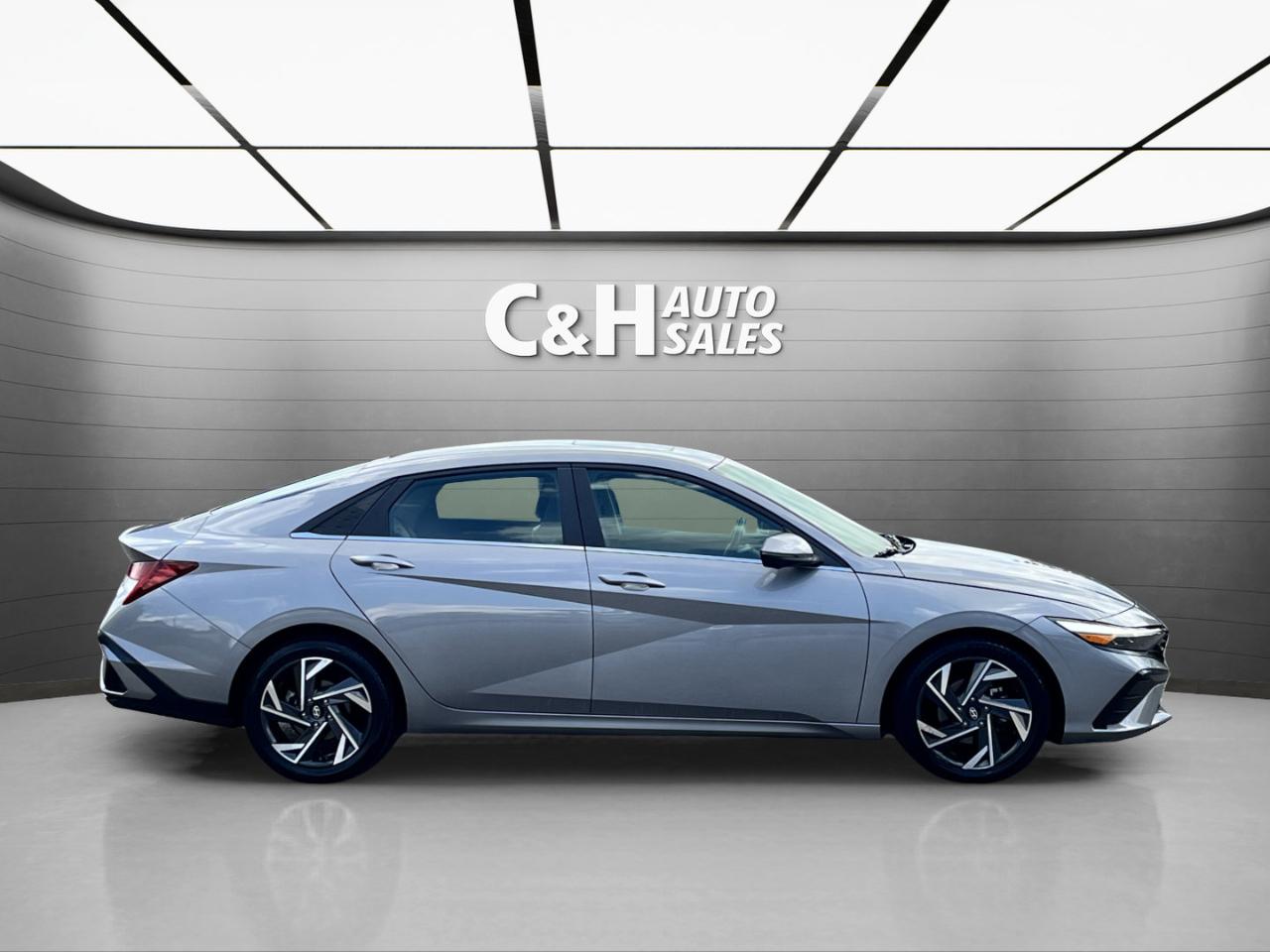 Hyundai Elantra Limited 2024