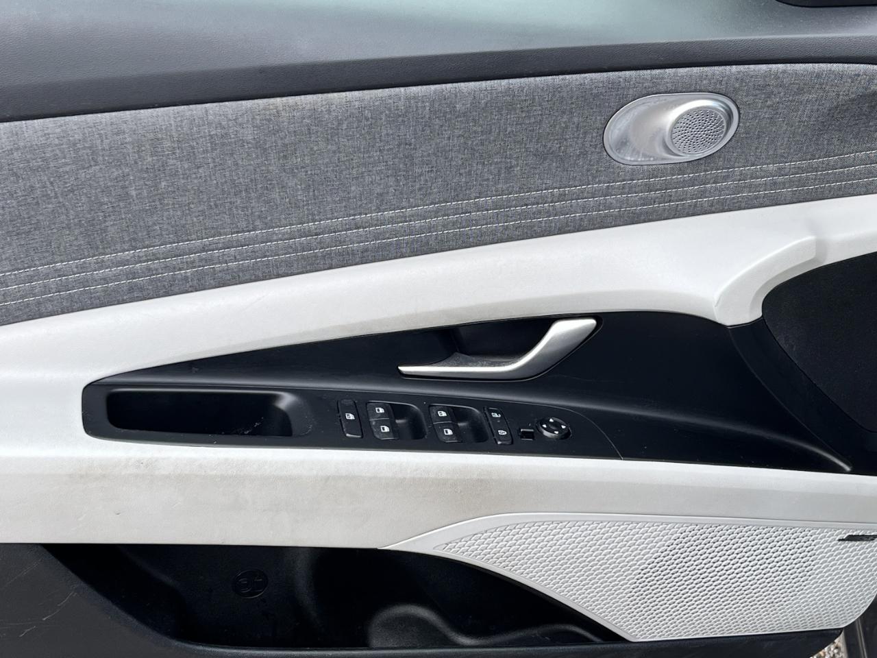 Hyundai Elantra Limited 2024