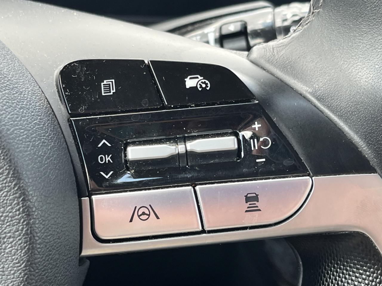 Hyundai Elantra Limited 2024