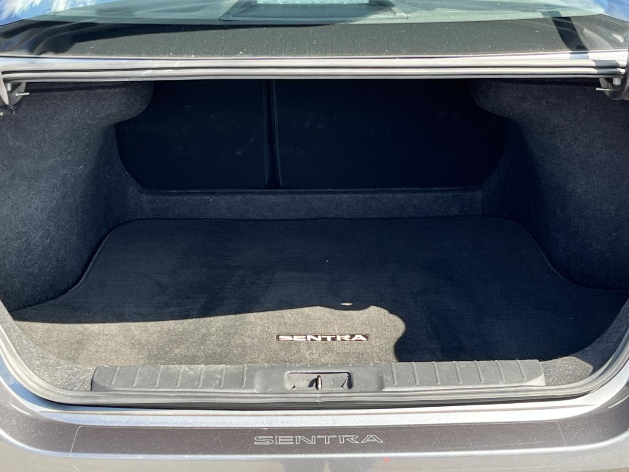 Nissan Sentra SV 2025