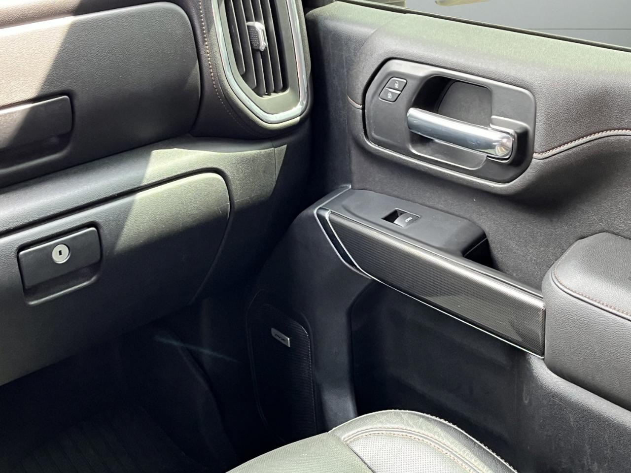 GMC Sierra 2500HD AT4 Crew Cab 4WD 2020