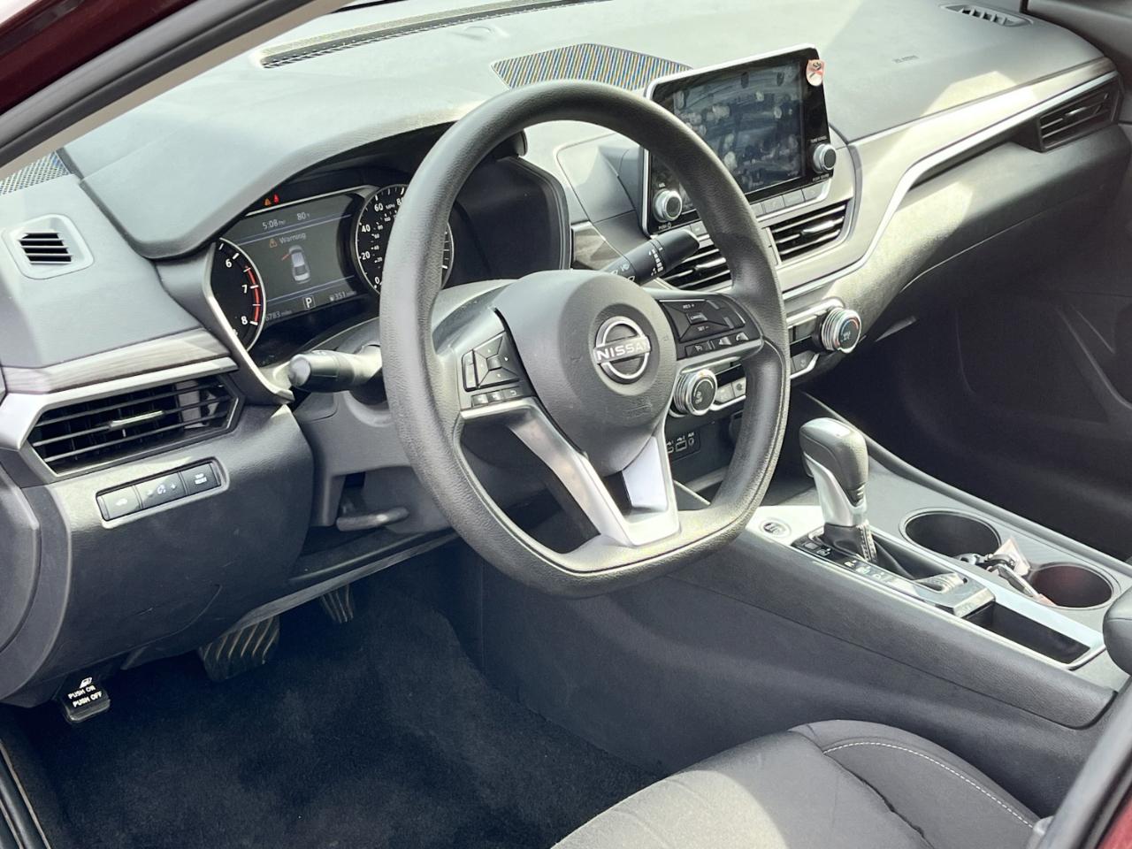 Nissan Altima 2.5 SV 2025